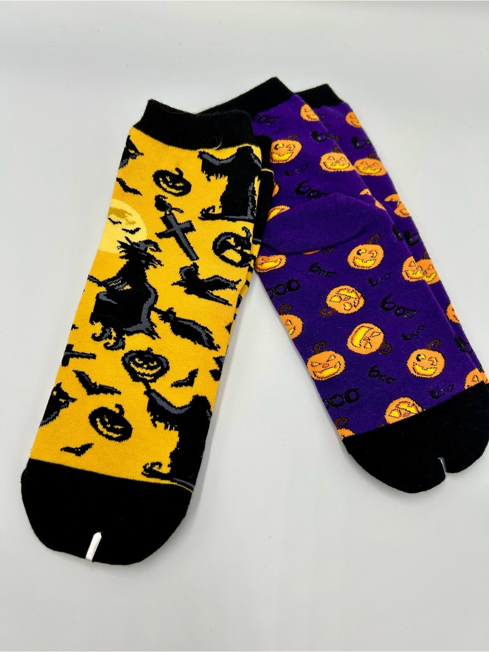 Halloween Pumpkin & Witch Novelty Socks - Yellow & Purple